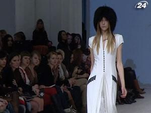 У третій день UFW пройшли спец-покази "Нові імена" та "fresh-fashion" У третій день UFW пройшли спец-покази "Нові імена" та "fresh-fashion"