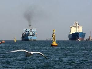 Саудовская Аравия направила военный груз для повстанцев в Сирию Саудовская Аравия направила военный груз для повстанцев в Сирию