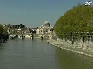 В Ватикане расследуют утечку конфиденциальной информации В Ватикане расследуют утечку конфиденциальной информации