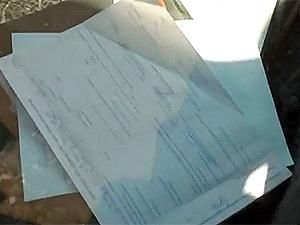 Інспекторів ДАІ спіймали на підробці адмінпротоколів. Видирали з боєм Інспекторів ДАІ спіймали на підробці адмінпротоколів. Видирали з боєм