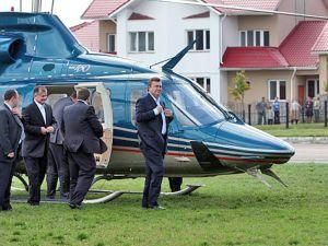 УП: За полеты в небе Янукович заплатил 3,5 миллиона гривен