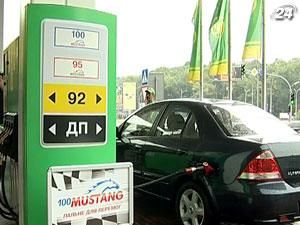 Ціни на бензин в Україні не зростатимуть ще тиждень