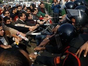 У Сирії в результаті зіткнень загинуло щонайменше 37 людей У Сирії в результаті зіткнень загинуло щонайменше 37 людей