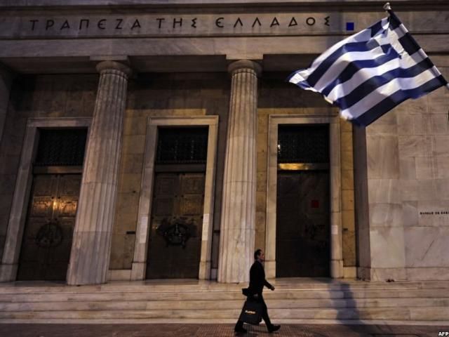 Міжнародні кредитори перерахували перші мільярди Греції