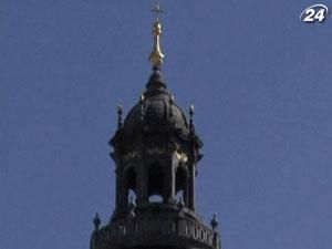 Европа критикует новый венгерский закон о церкви Европа критикует новый венгерский закон о церкви