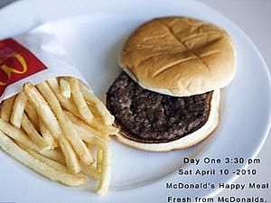 Открытие: гамбургеры из McDonald's не гниют по полгода
