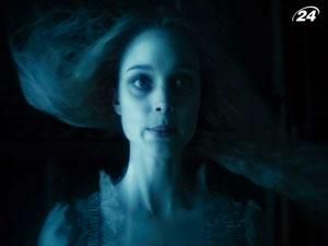 "Похмурі тіні": життя багатія Барнабаса Коллінза змінюється через сердечну драму "Похмурі тіні": життя багатія Барнабаса Коллінза змінюється через сердечну драму