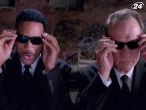 "Люди в черном - 3": новые захватывающие приключения хорошо известных секретных агентов "Люди в черном - 3": новые захватывающие приключения хорошо известных секретных агентов