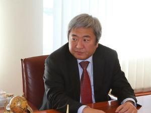 Мэр Запорожья стал членом Партии регионов Мэр Запорожья стал членом Партии регионов