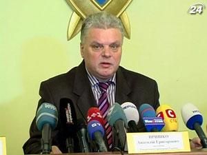 Нападники на військову частину у Харкові мали уніформу і рацію Нападники на військову частину у Харкові мали уніформу і рацію