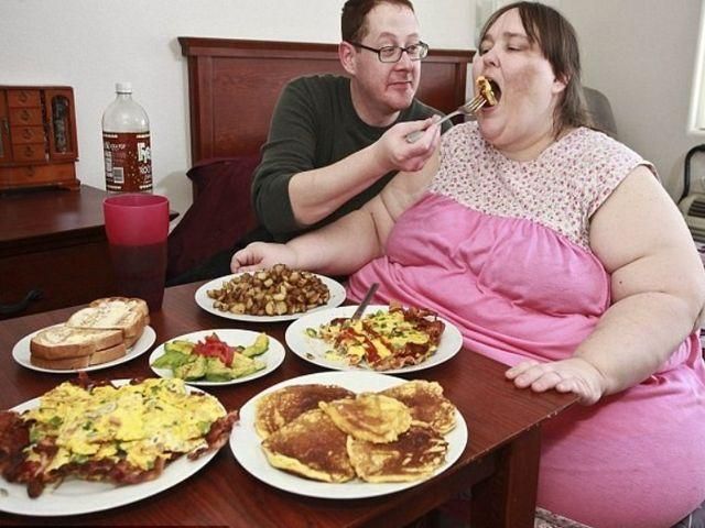 Самая толстая женщина Великобритании выходит замуж Самая толстая женщина Великобритании выходит замуж