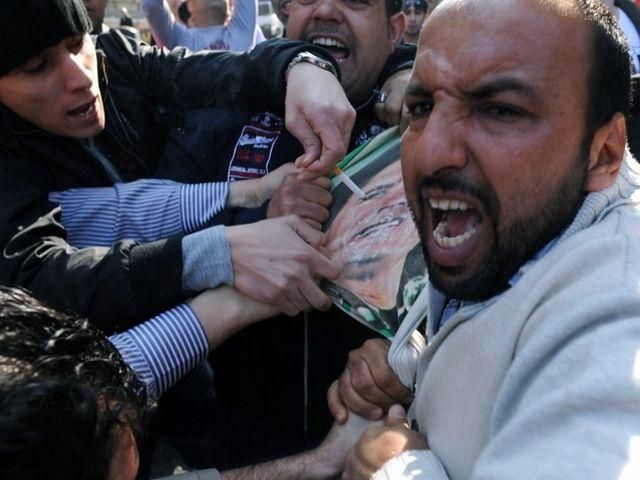 Ветераны войны в Ливии устроили погром в центре Стамбула Ветераны войны в Ливии устроили погром в центре Стамбула