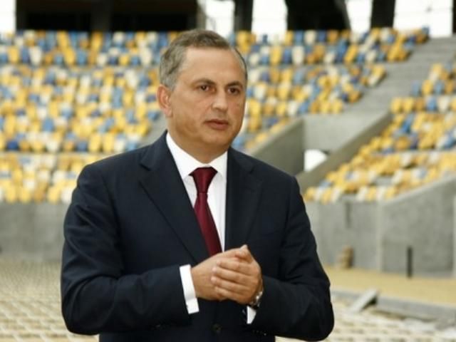 Машиністам на швидкісних поїздах обіцяють 24 тисячі гривень Машиністам на швидкісних поїздах обіцяють 24 тисячі гривень