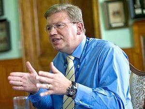 Фюле: Кримінальна справа Тимошенко є тільки вершиною айсбергу Фюле: Кримінальна справа Тимошенко є тільки вершиною айсбергу