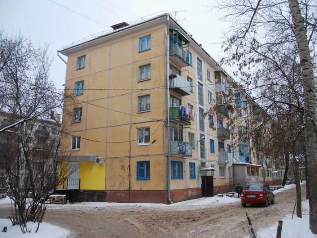 Влада відмовилась реконструювати "хрущовки" Влада відмовилась реконструювати "хрущовки"