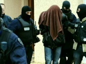 Французька прокуратура звинуватила у вбивстві і тероризмі брата "тулузького стрільця" Французька прокуратура звинуватила у вбивстві і тероризмі брата "тулузького стрільця"