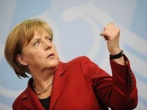 Меркель вважає, що вихід Греції з Єврозони спричинить катастрофу