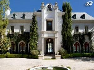 TMZ: Роббі Вільямс може купити будинок, де помер Майкл Джексон TMZ: Роббі Вільямс може купити будинок, де помер Майкл Джексон