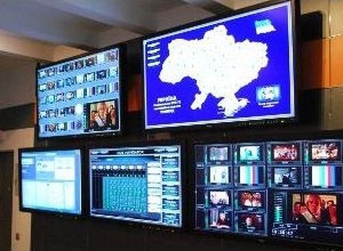 Украину переводят на цифровое телевидение. Первые тюнеры повезли в регионы