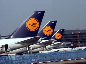 Из-за забастовки отменены сотни рейсов компании Lufthansa Из-за забастовки отменены сотни рейсов компании Lufthansa
