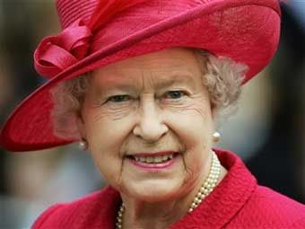 Британській королеві подарували іменний квиток в метро