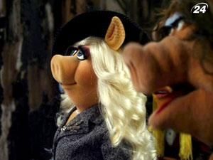 "Маппет шоу": Маппеты сплотились вместе, чтобы спасти студию от банкротства "Маппет шоу": Маппеты сплотились вместе, чтобы спасти студию от банкротства