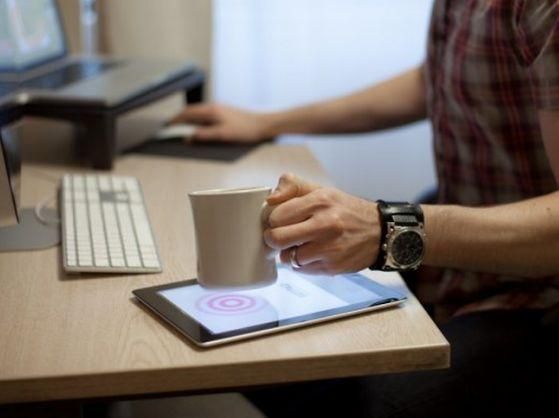 На новому iPad навчились підігрівати каву На новому iPad навчились підігрівати каву