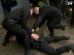 Польские силовики отрабатывали борьбу с хулиганами Польские силовики отрабатывали борьбу с хулиганами