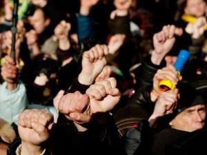 Біля київського МВС зібрались в підтримку Шапошнікова Біля київського МВС зібрались в підтримку Шапошнікова