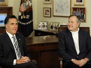 Буш-старший закликає голосувати за Ромні