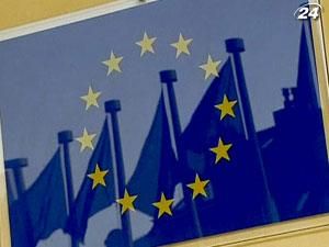 Фонд спасения Еврозоны увеличат до 800 млрд. евро Фонд спасения Еврозоны увеличат до 800 млрд. евро