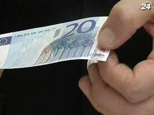 Італійська поліція конфіскувала 2 млн фальшивих євро Італійська поліція конфіскувала 2 млн фальшивих євро