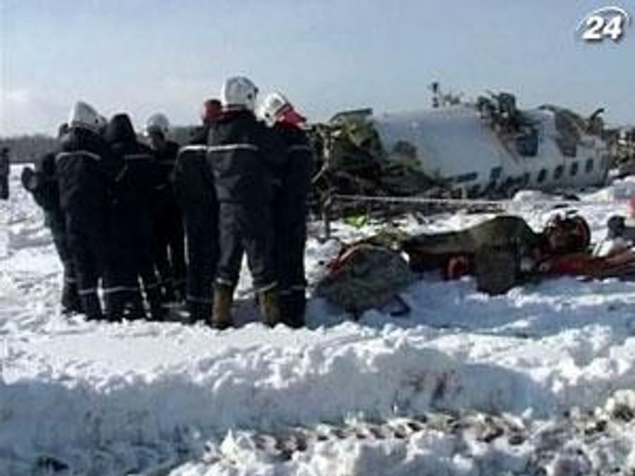 У Тюменській області оголосили триденну жалобу за жертвами авіакатастрофи У Тюменській області оголосили триденну жалобу за жертвами авіакатастрофи