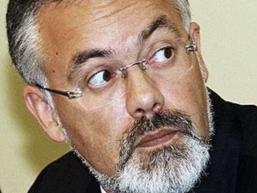 ГПУ доручила перевірити відомство Табачника через підручники за 647 гривень ГПУ доручила перевірити відомство Табачника через підручники за 647 гривень