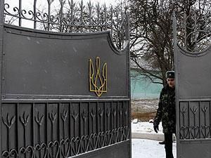 МОЗ: Тимошенко погодилась лікуватись за межами колонії, але ще подумає МОЗ: Тимошенко погодилась лікуватись за межами колонії, але ще подумає