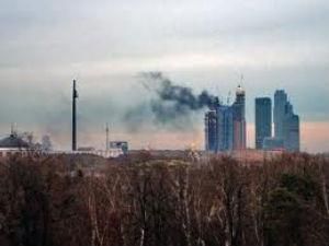 Пожежу в московському хмарочосі погасили Пожежу в московському хмарочосі погасили