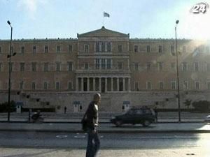 Греческая экономика в 2012 году сократится на 5%, безработица достигнет 20%