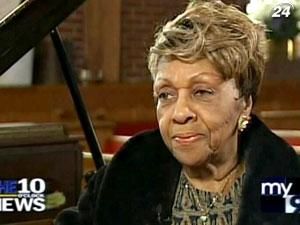 Мати Уітні Х'юстон не тримає зла на покійну доньку через наркотики - 3 апреля 2012 - Телеканал новин 24 Мати Уітні Х'юстон не тримає зла на покійну доньку через наркотики - 3 апреля 2012 - Телеканал новин 24