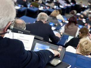 Euronest принял резолюцию по Тимошенко и Луценко Euronest принял резолюцию по Тимошенко и Луценко