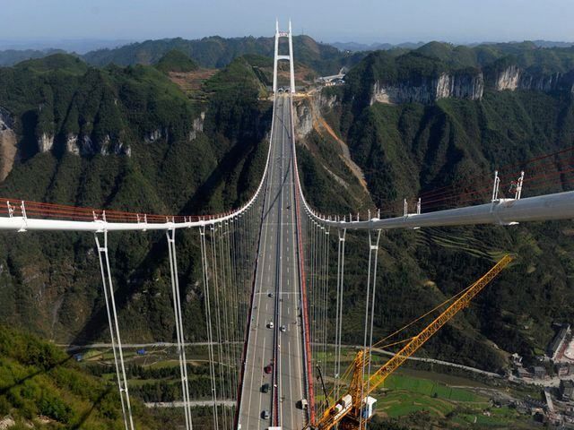 У Китаї відкрили найдовший у світі міст