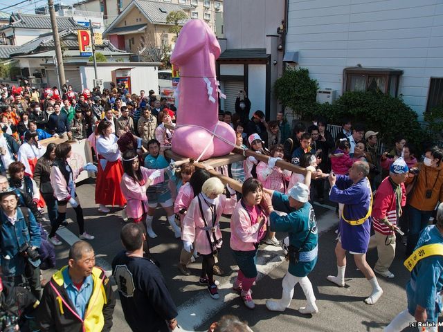 В Японии - праздник плодородия В Японии - праздник плодородия