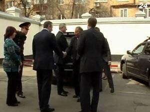 Представники "Freedom House" відвідають Тимошенко Представники "Freedom House" відвідають Тимошенко