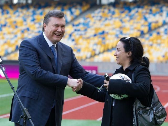 Янукович зустрівся з французькими журналістами Янукович зустрівся з французькими журналістами