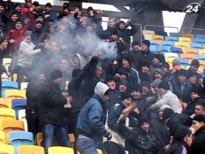 Інтерпол допоможе скласти cписок агресивних фанів на ЄВРО-2012 Інтерпол допоможе скласти cписок агресивних фанів на ЄВРО-2012