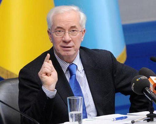 Азаров: Уряд стимулюватиме легальну зарплату Азаров: Уряд стимулюватиме легальну зарплату