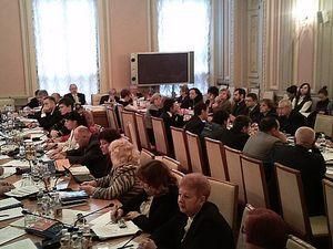 Українські емігранти погрожуть протестами через відібрані виборчі права Українські емігранти погрожуть протестами через відібрані виборчі права