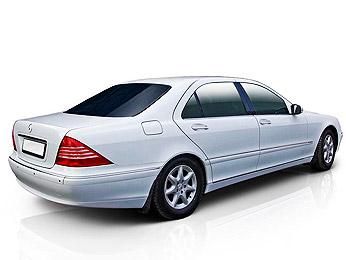 У Москві шукають машину, з якої викинули труп на ходу У Москві шукають машину, з якої викинули труп на ходу