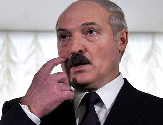 Лукашенко попросил католическую церковь помирить его с Европой Лукашенко попросил католическую церковь помирить его с Европой