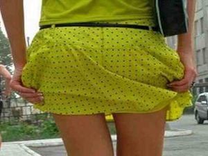 Британские ученые выяснили, в каком возрасте женщины носят короткие юбки