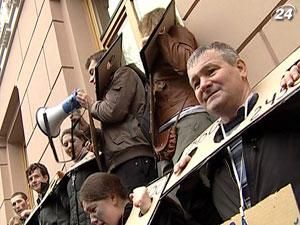 Общественность выступила против закона "О мирных собраниях" Общественность выступила против закона "О мирных собраниях"